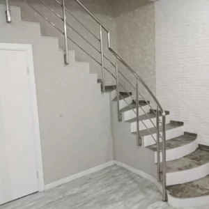 Ограждения из нержавеющей стали для лестниц